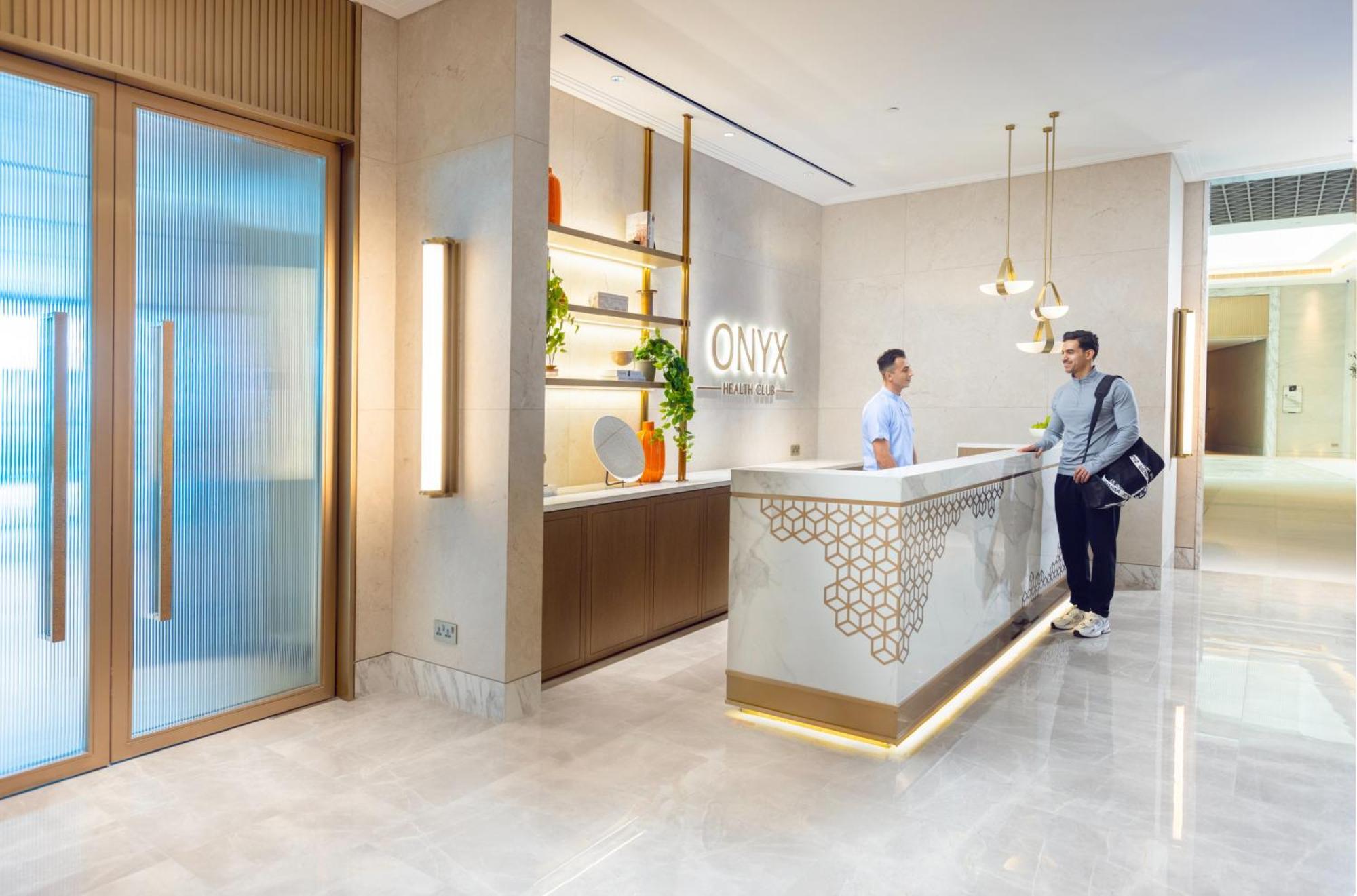 Готель Onyx Rotana Манама Екстер'єр фото OMNI business lounge at Dubai International Airport