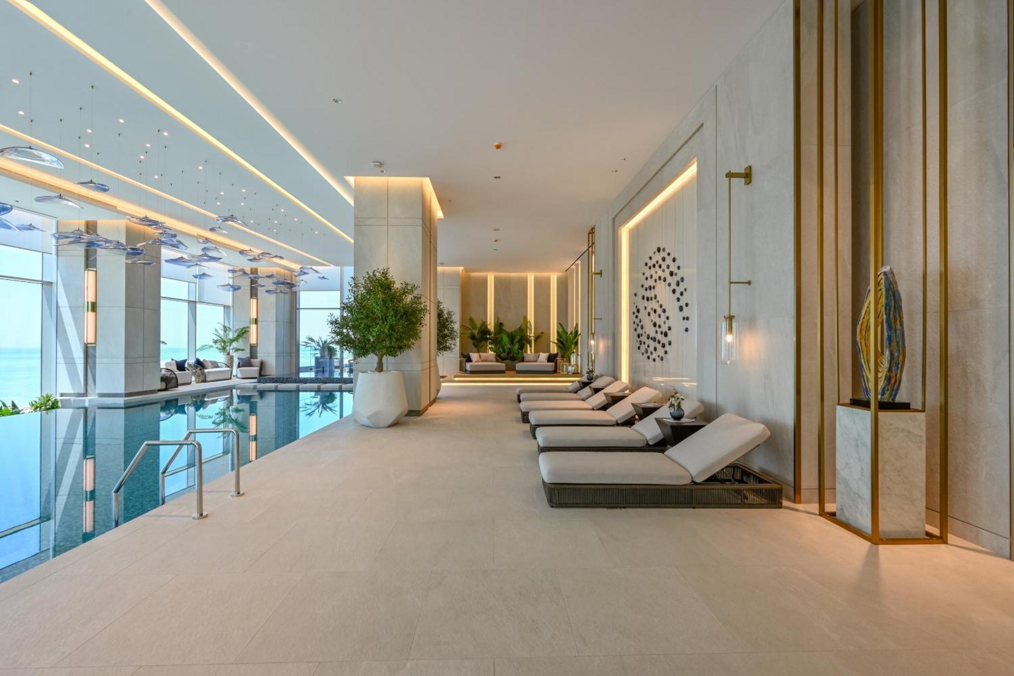 Готель Onyx Rotana Манама Екстер'єр фото The pool at the 1018